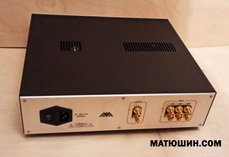 VACUUM TUBE PREAMPLIFIER